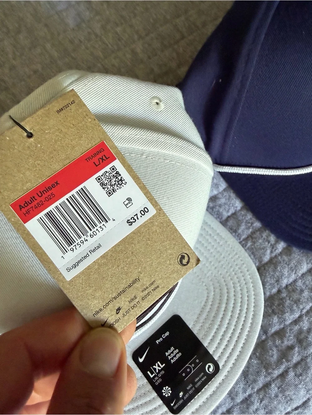 Nike SnapBack 2-Pack Circle Patch Pro Dri-Fit Snapback Hats - White & Navy